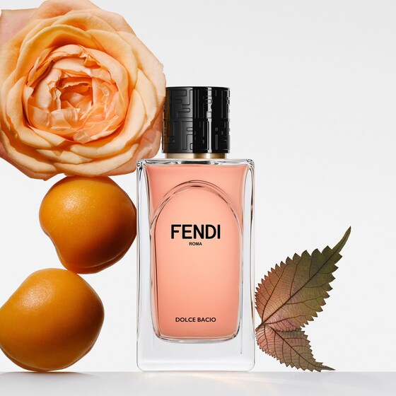 Fendi Intense, like the scent of a rose | Thumbnail 3