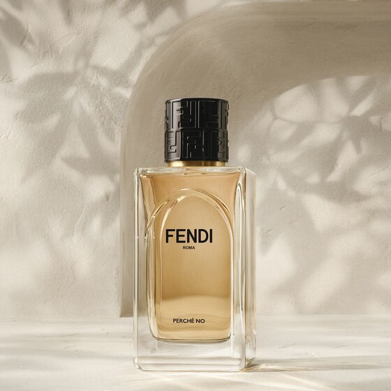 Fendi The comfort of a linen sheet and the unmistakable warmth | Thumbnail 2
