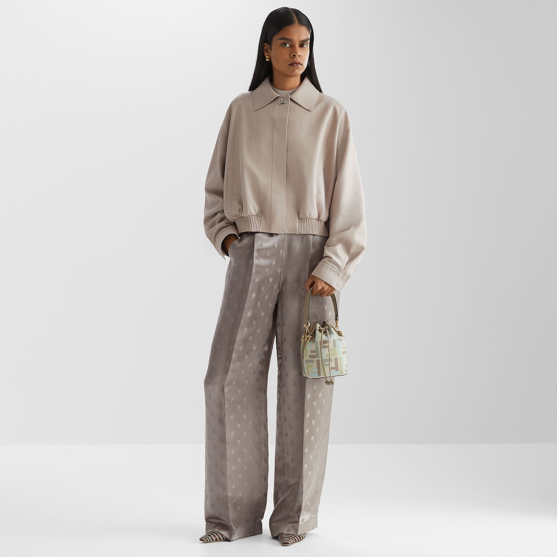 ウィメンズ デザイナー コート・アウターウェア | FENDI JP ウィメンズ デザイナー コート・アウターウェア | FENDI JP