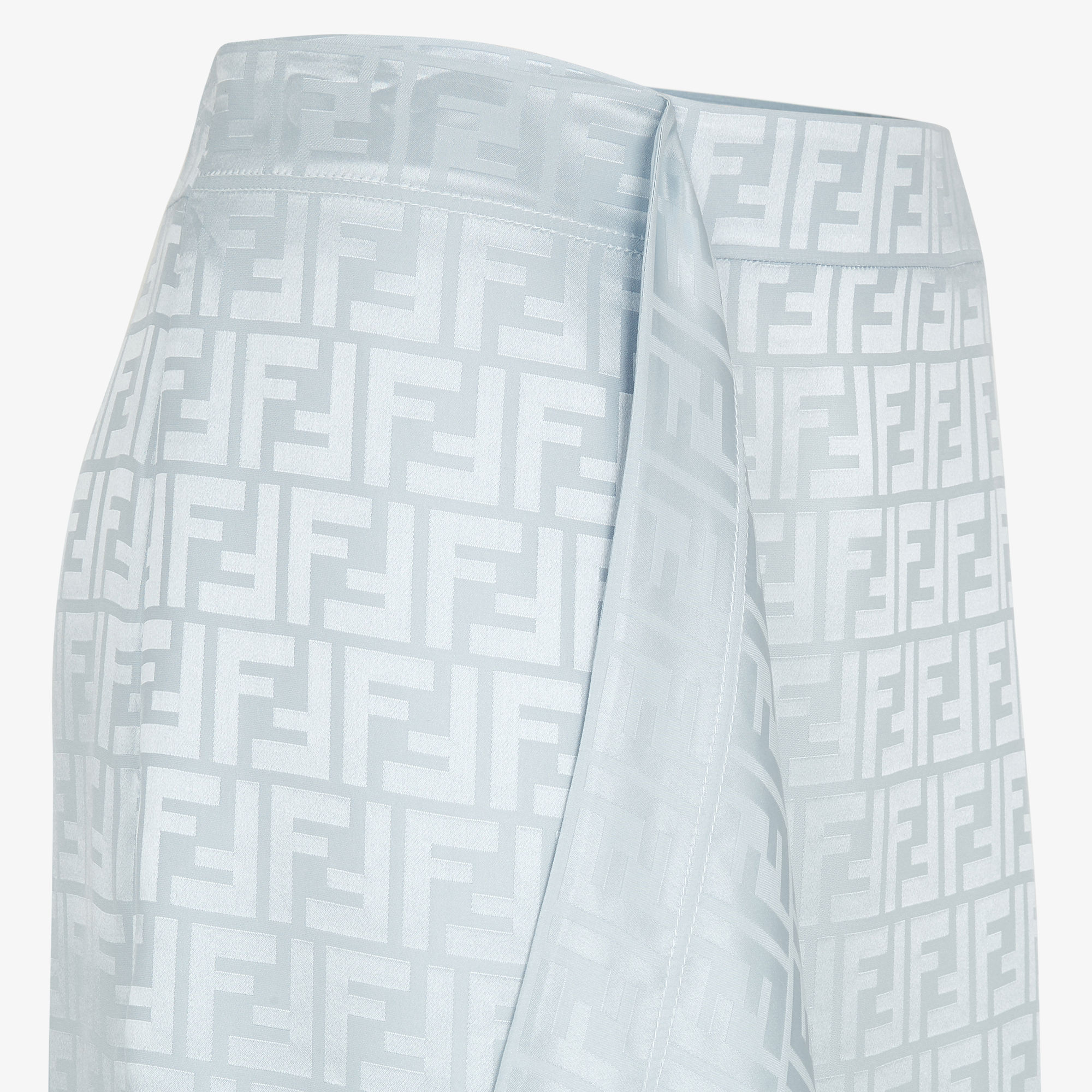 FQ7552AJ0ZF08S8_03?wid=2000&  