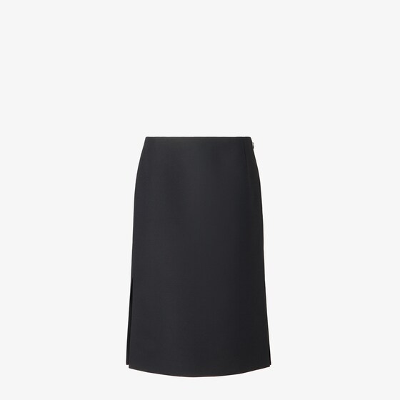 Fendi Midi pencil skirt, a timeless classic in the female wardrobe