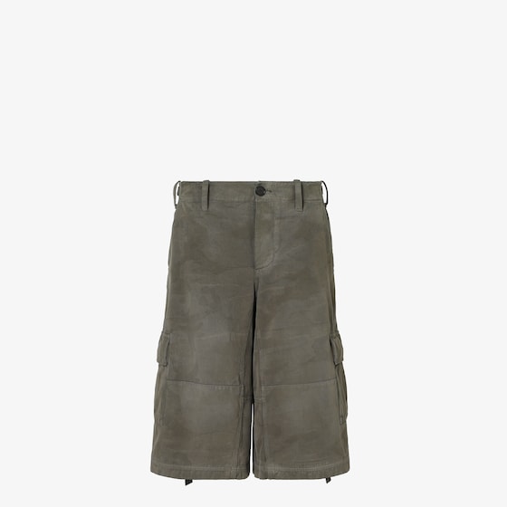 Fendi Utility-inspired Bermuda shorts, featuring a mid-rise