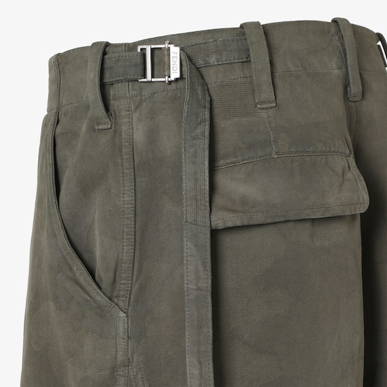 Fendi Utility-inspired Bermuda shorts, featuring a mid-rise | Thumbnail 3