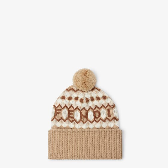 Fendi Beanie In Brown