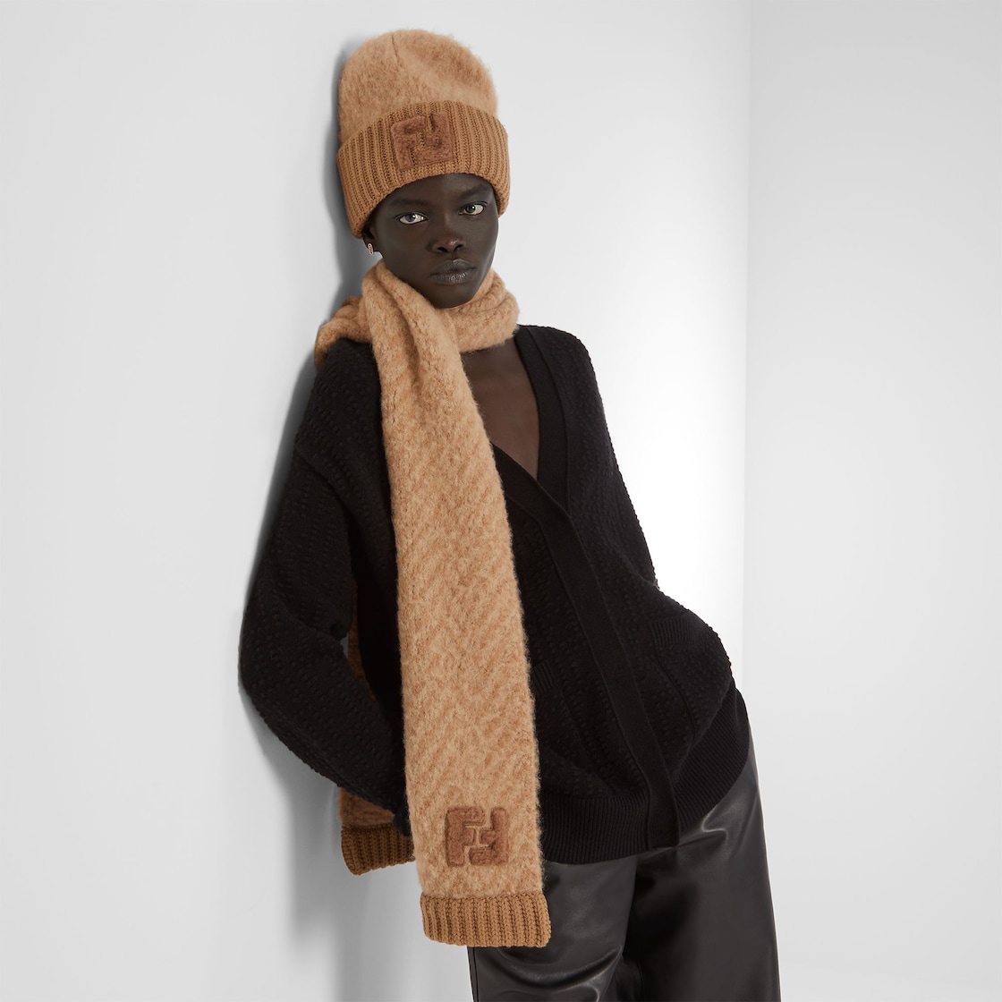 Beanie Wool Brown - Image 3/3