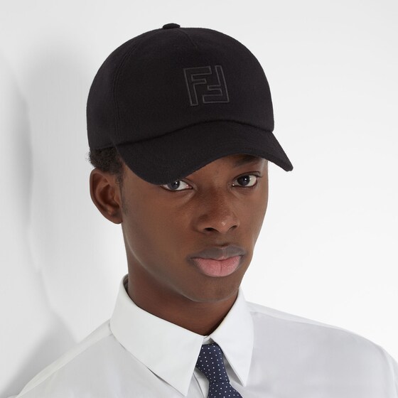 Fendi Baseball cap with semi-stiff peak made entirely of black | Thumbnail 3