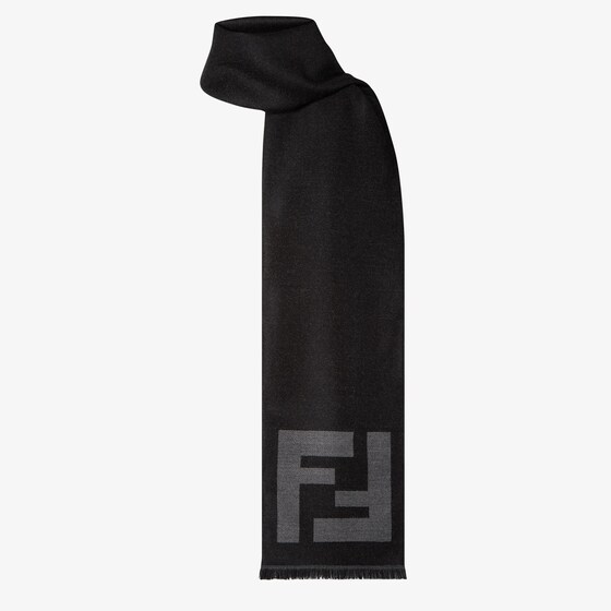 Fendi Rectangular scarf with fringed motif on the short sides | Thumbnail 3