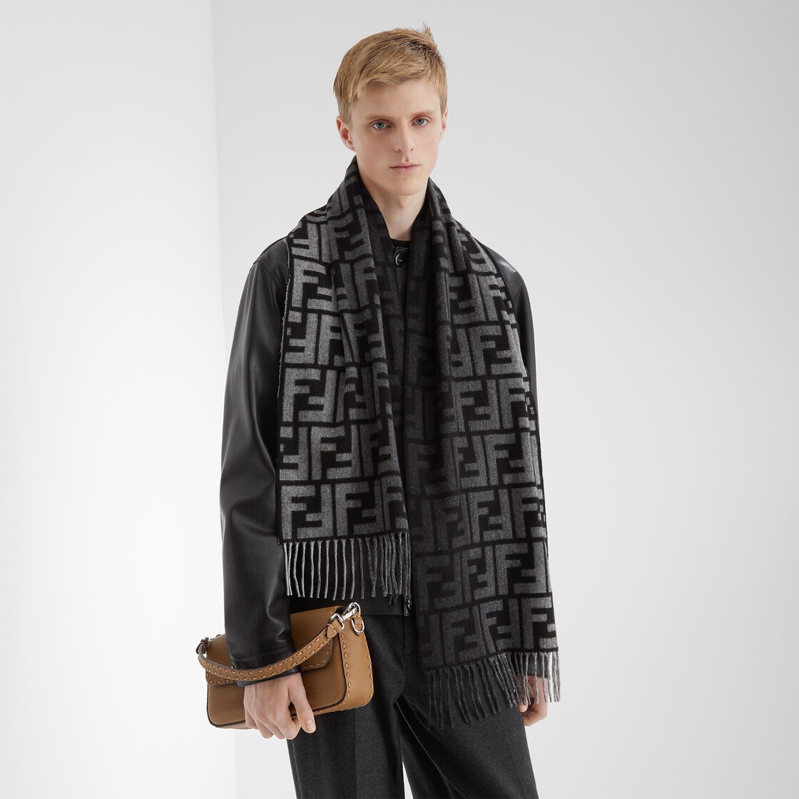 Fendi wool scarf on sale