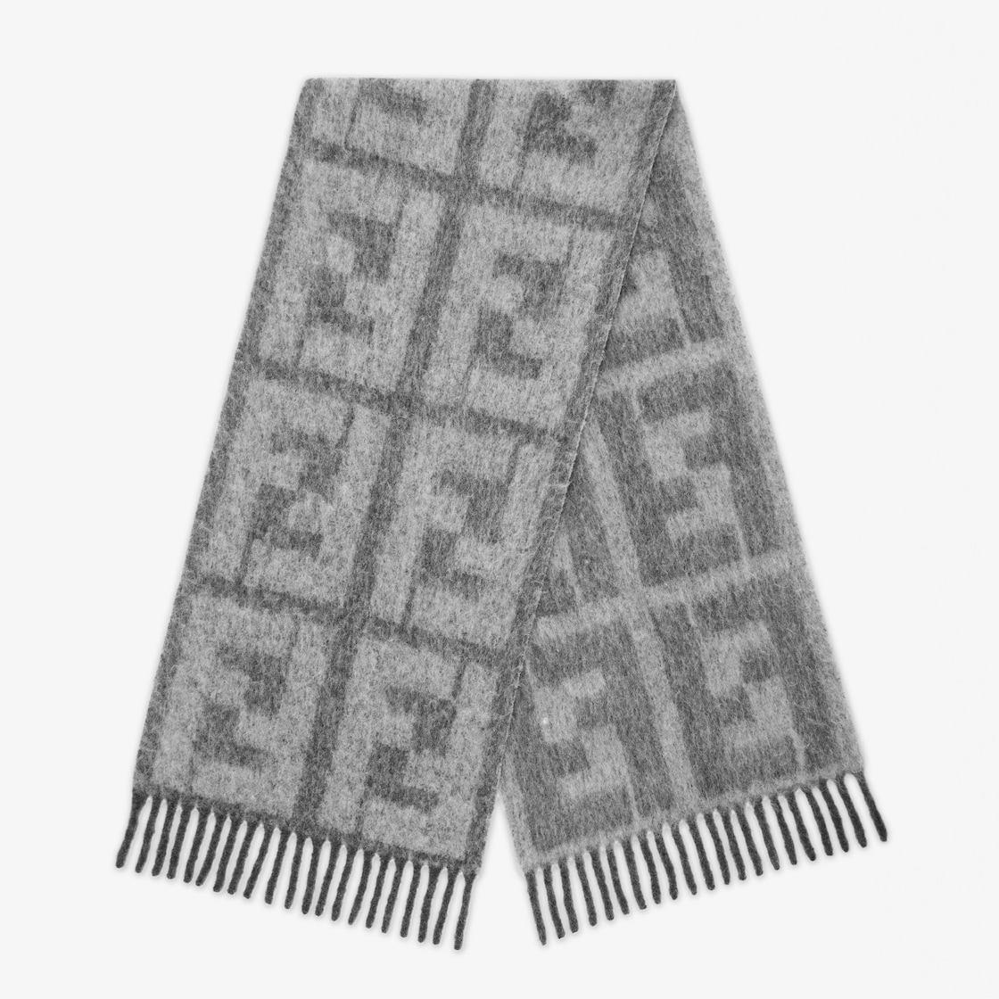 女の子向けプレゼント集結 マフラー ✴️FENDI グレイ 中古 WOOL100