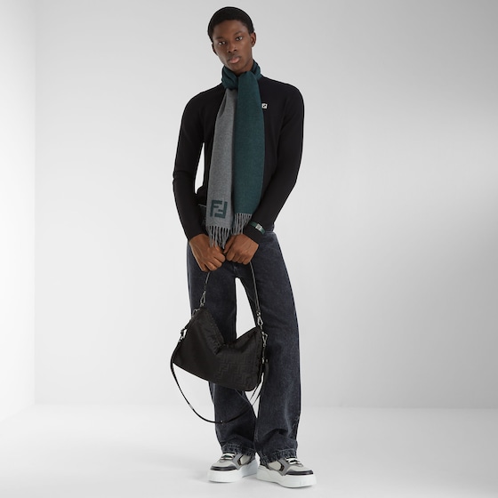 Fendi Rectangular scarf with fringed motif on the short sides | Thumbnail 4
