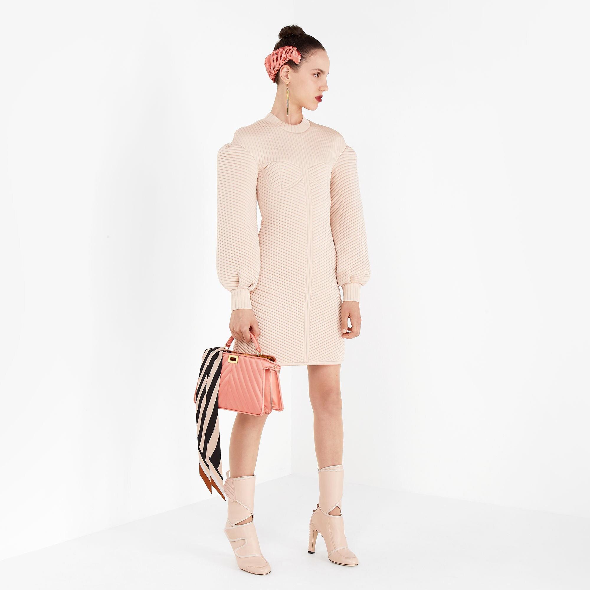 ♢VIP♢【FENDI】マルチカラープリントトップス フェンディ スカーフ シルク マルチカラー | Fendi