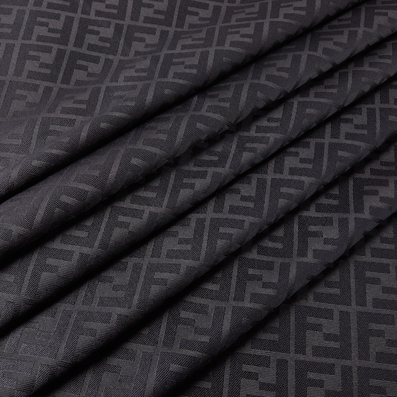 Fendi The iconic shawl is made of a black wool and organic | Thumbnail 2