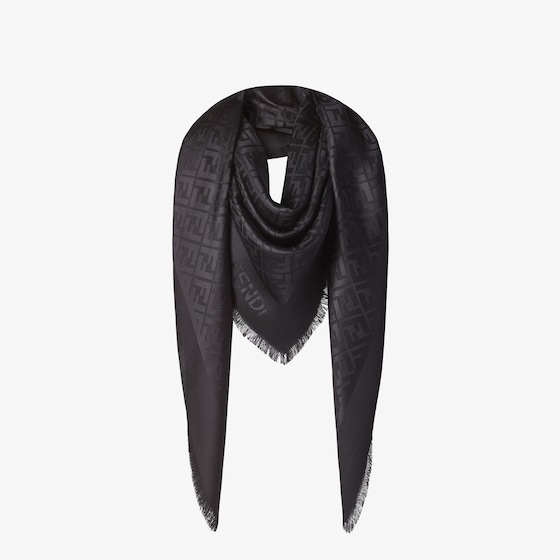 Fendi The iconic shawl is made of a black wool and organic | Thumbnail 3