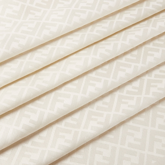 Fendi The iconic shawl is made of an ivory wool and organic | Thumbnail 2