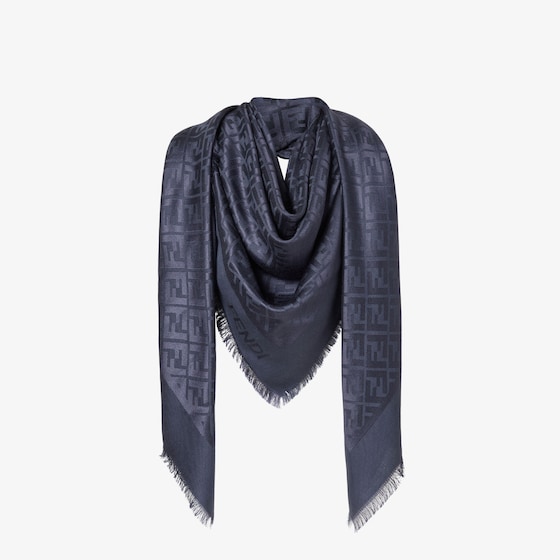 Fendi The iconic shawl is made of an organic silk and wool | Thumbnail 3