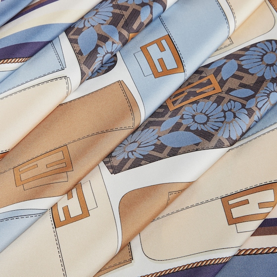 Fendi Square foulard made of silk twill | Thumbnail 2