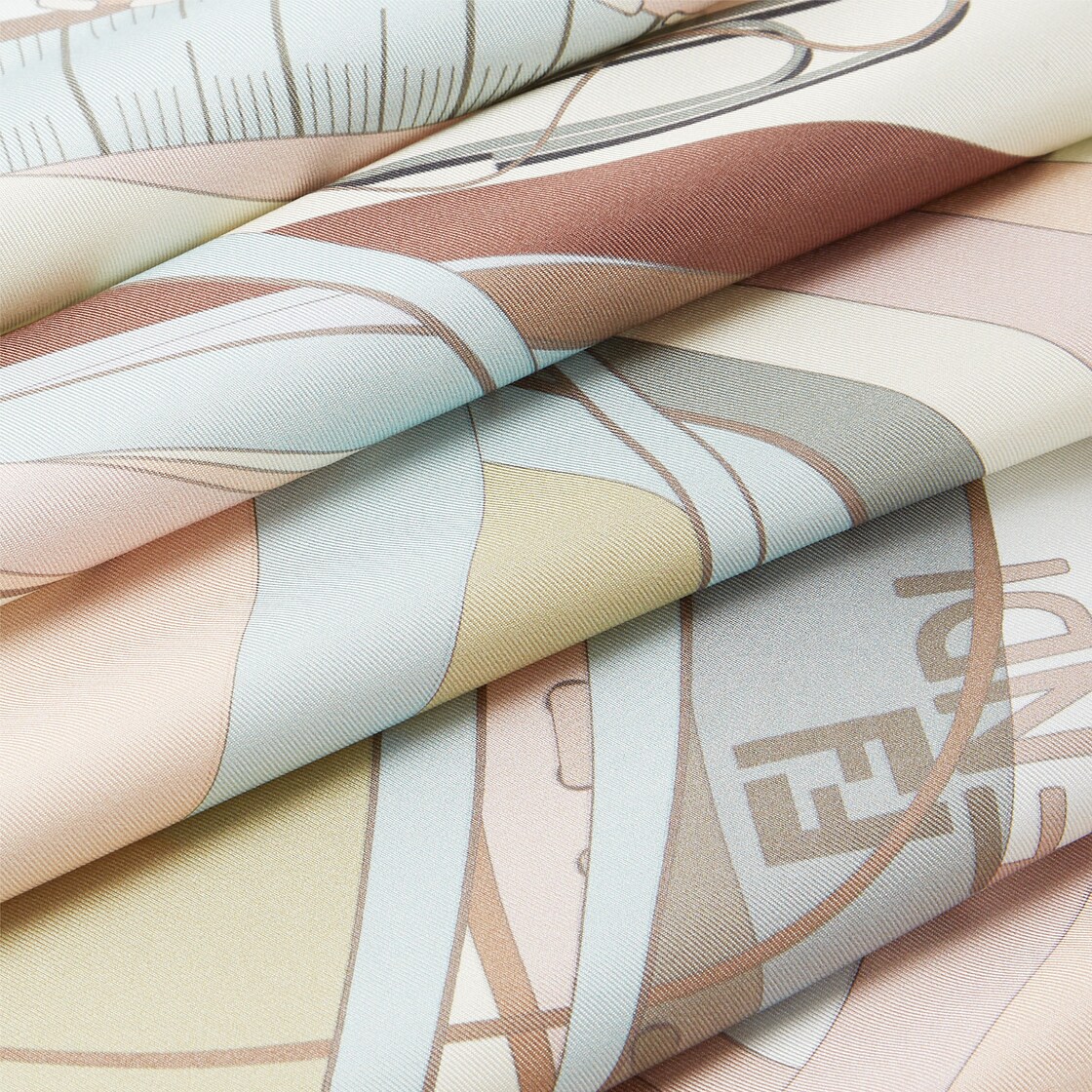 Fendi Foulard Silk Beige - Image 2/4