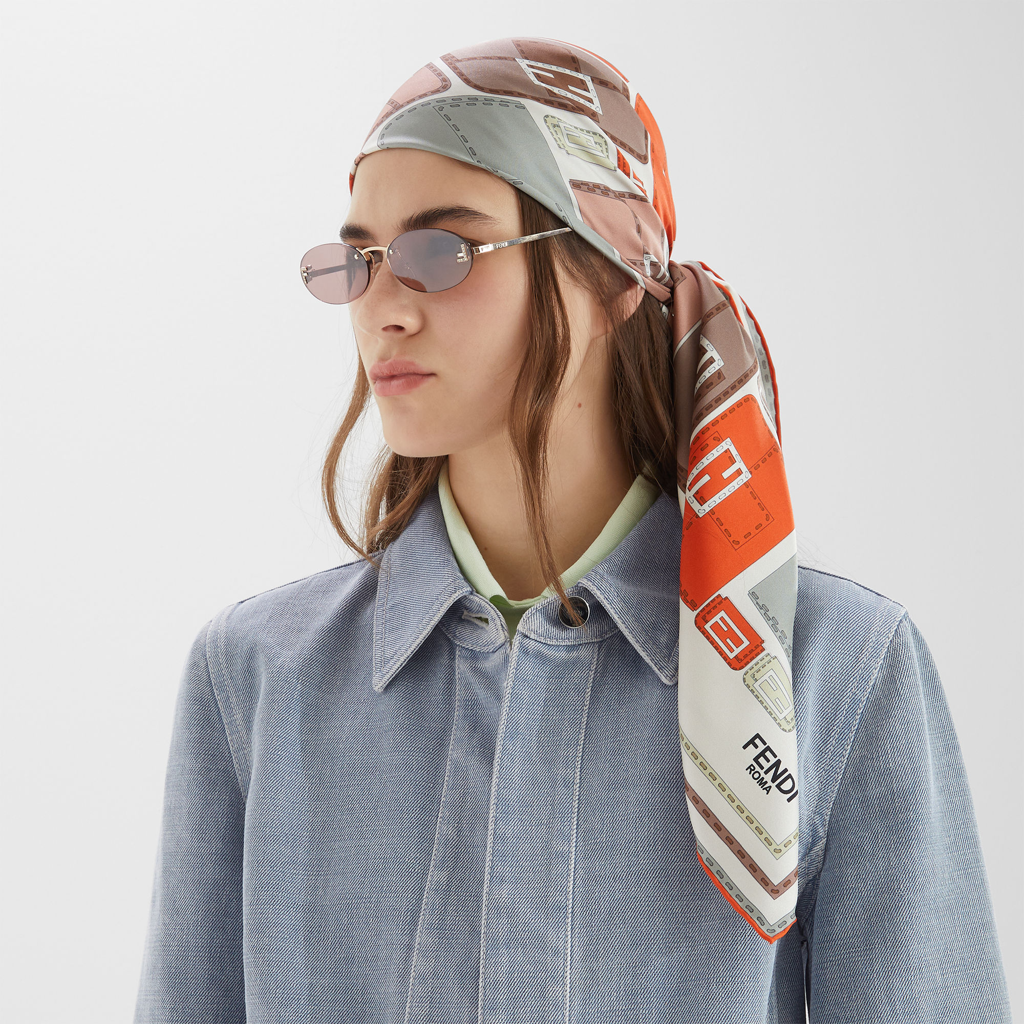 スカーフ FENDI Woman Neck scarf Orange FXT091 AUMD F1N50 FENDI 全品5%OFFクーポン☆31日迄☆FENDI フェンディ FXT091