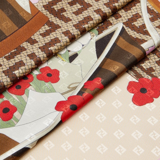 Fendi Square foulard made of beige silk | Thumbnail 2