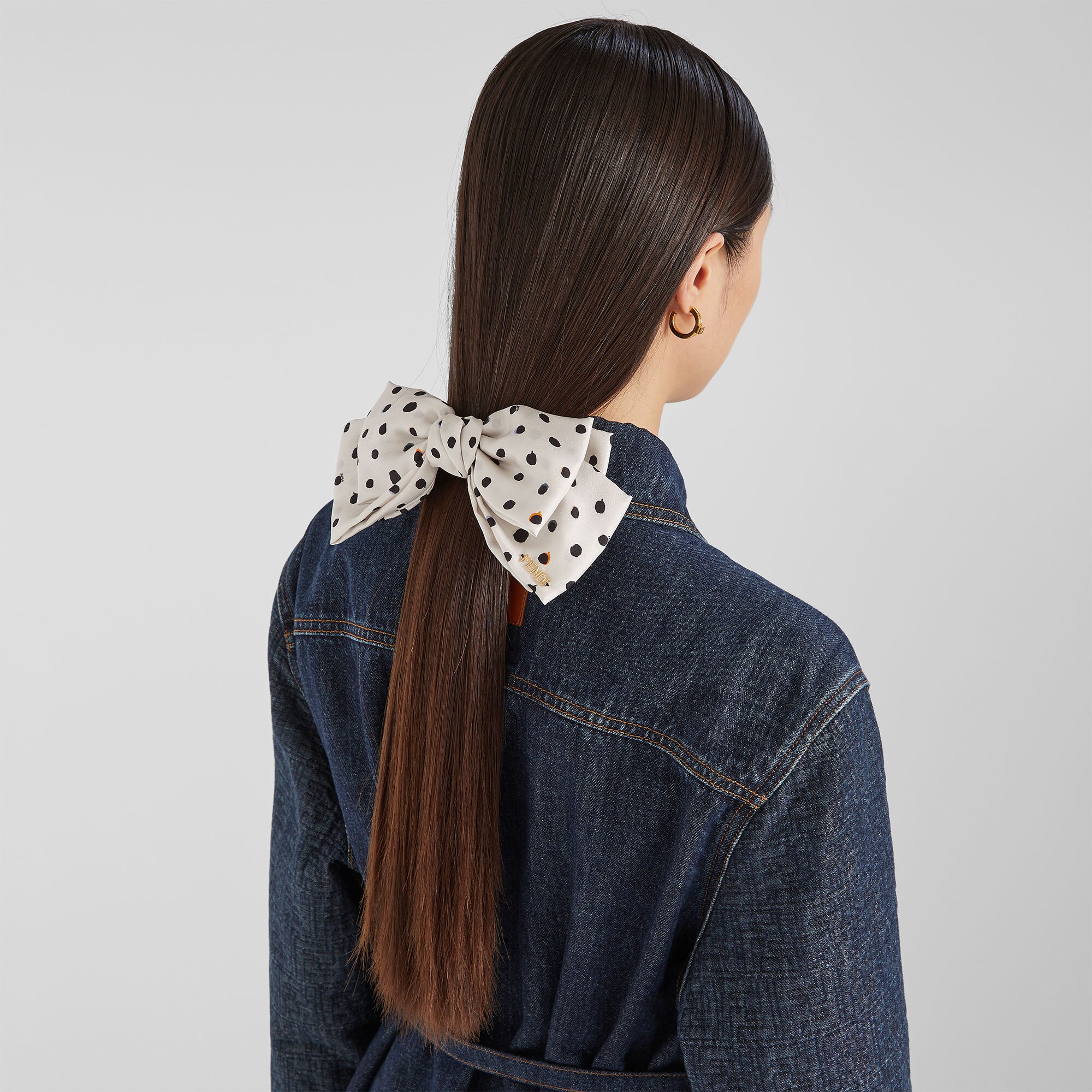 ヘアクリップ シルク ホワイト | Fendi