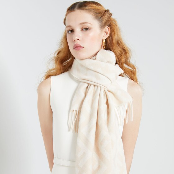 Fendi Long scarf finished with fringing | Thumbnail 3