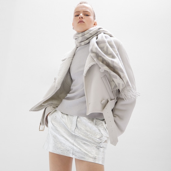 Fendi Long scarf finished with fringing | Thumbnail 4