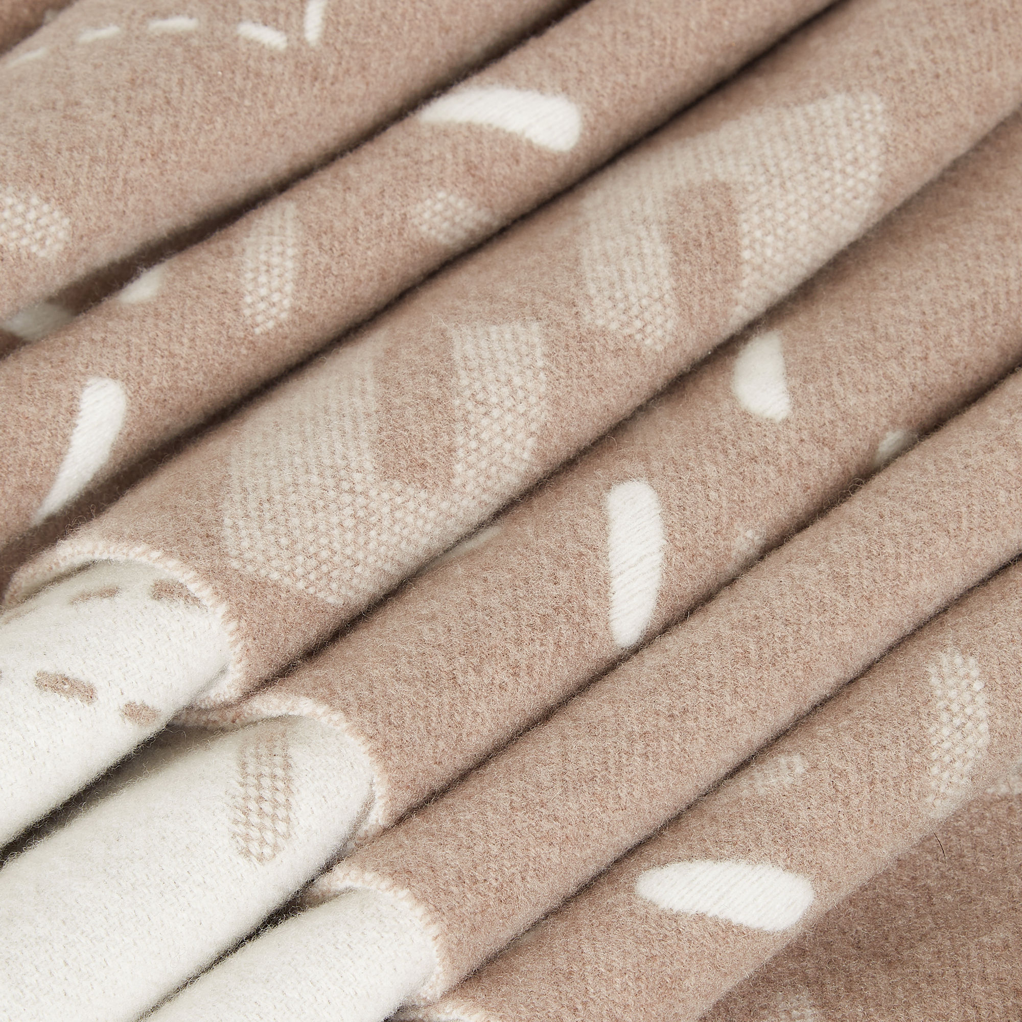 Fendi Scarf Wool Gray | Fendi