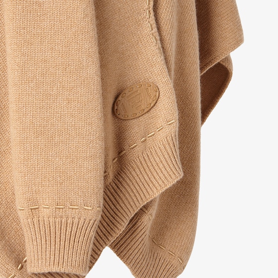 Fendi Short enveloping poncho with scarf detail | Thumbnail 3