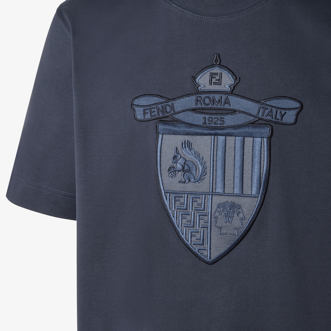 メンズ デザイナー Tシャツ | FENDI JP メンズ デザイナー Tシャツ | FENDI JP