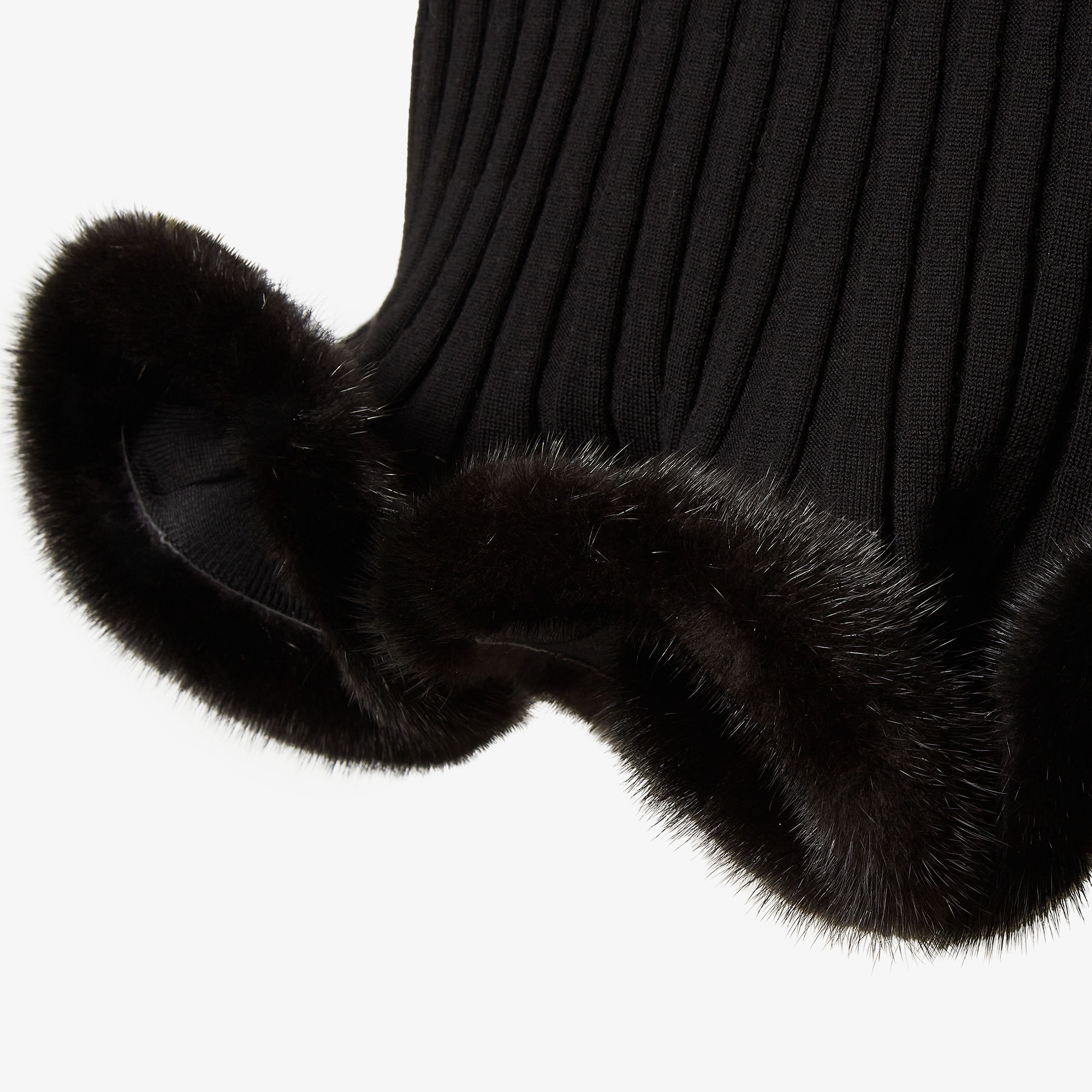 FZDD81AUZYF0GME_03?wid=2000&