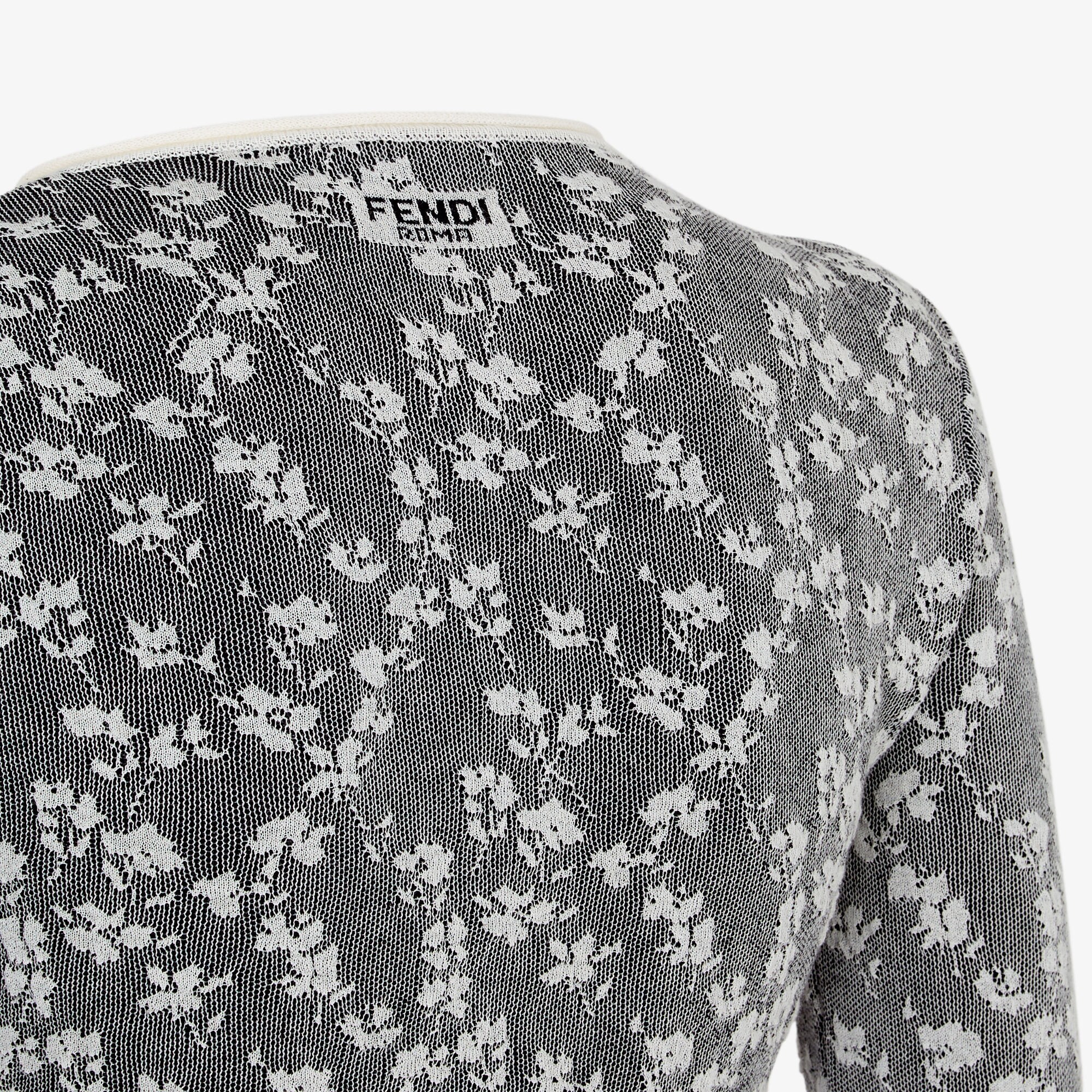 FZE517ATPWF0GME_03?wid=2000&