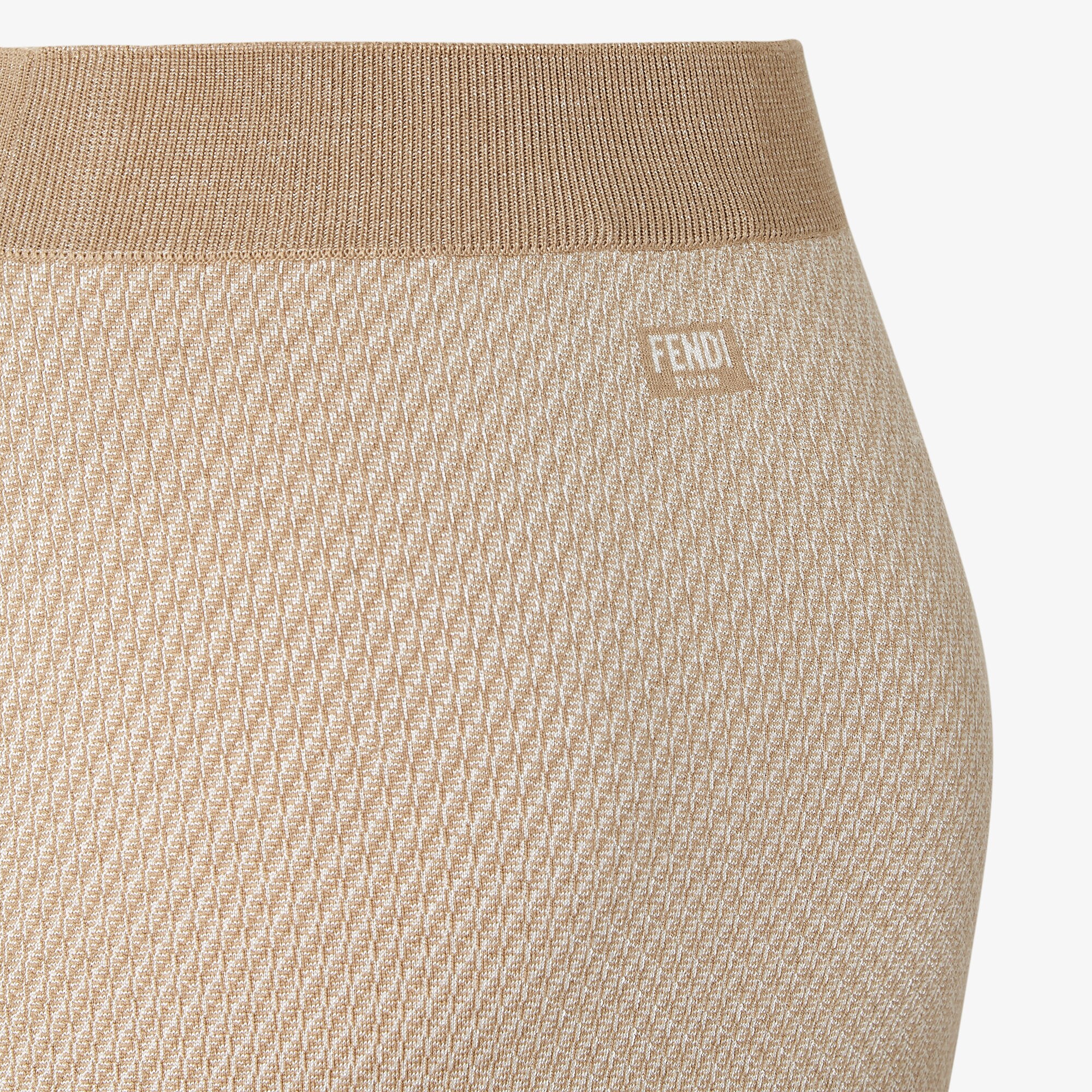 スカート FENDI ASYMMETRICAL WOOL SKIRT FENDI ASYMMETRICAL WOOL SKIRT (FENDI/スカート) FZQ706ANERF