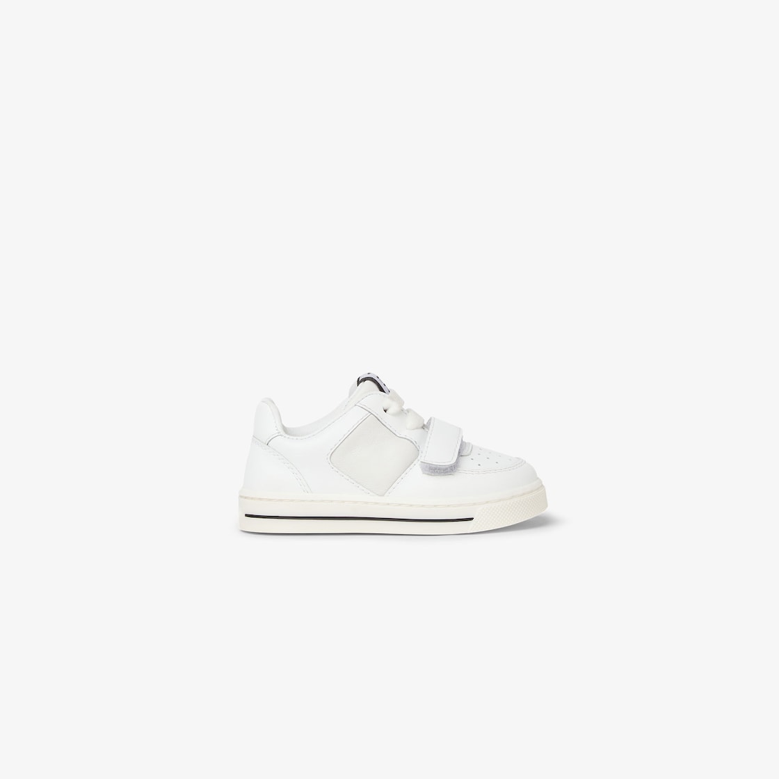 Zapatilla deportiva para los primeros pasos