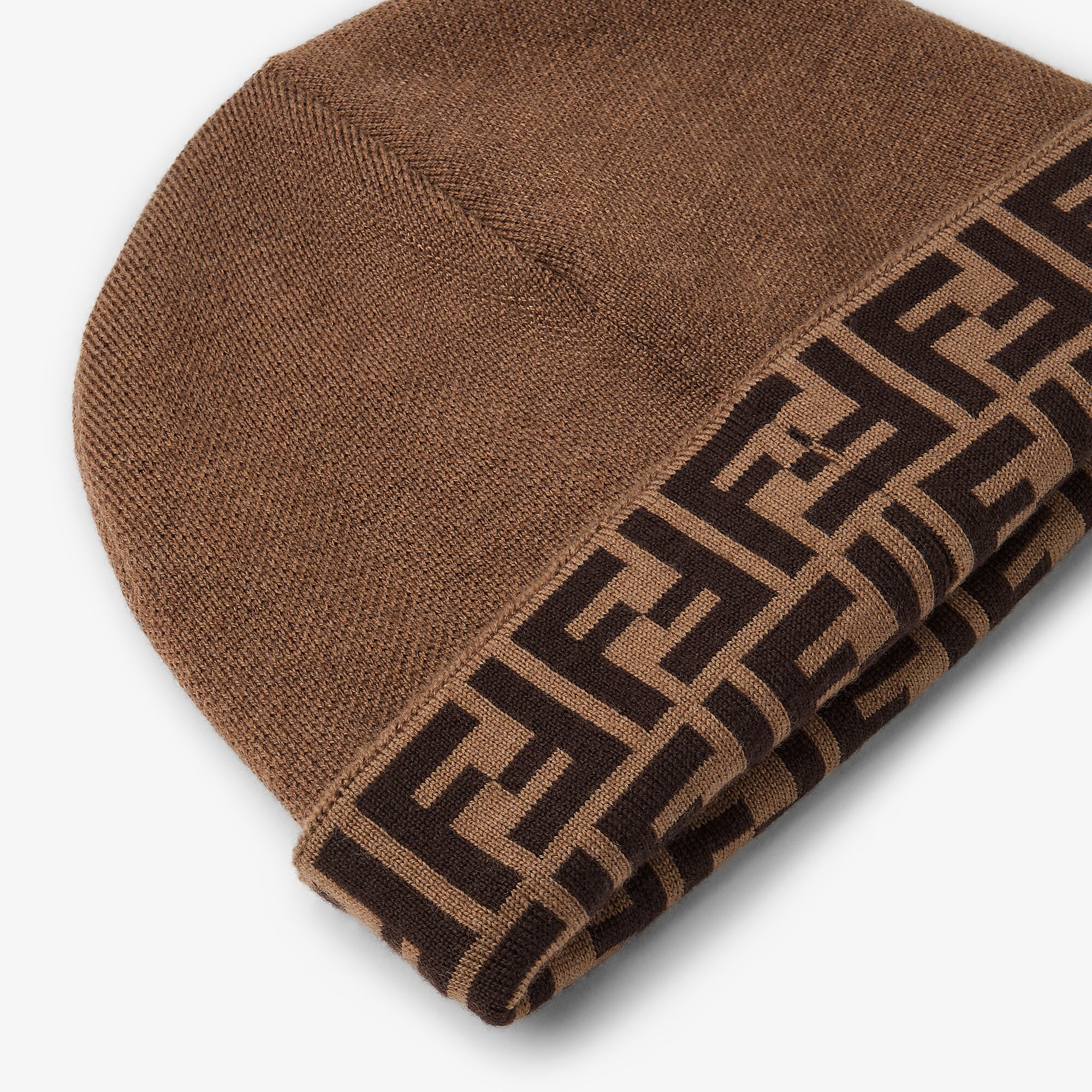 JUP038AV78F1U75_03?wid=2000&