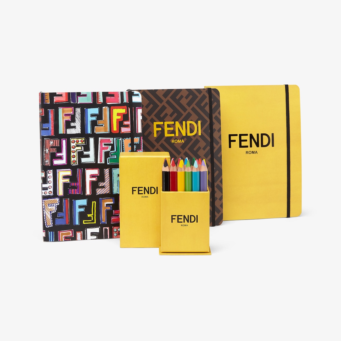 Set de cuadernos y lápices