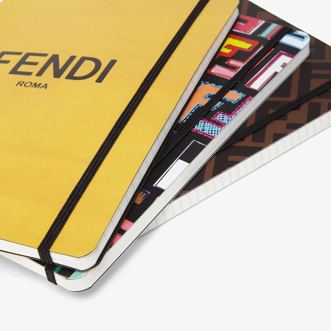 Set de cuadernos y lápices